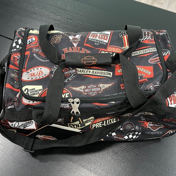 Harley-Davidson Vintage Pattern Duffle Bag - Picture 5 of 11